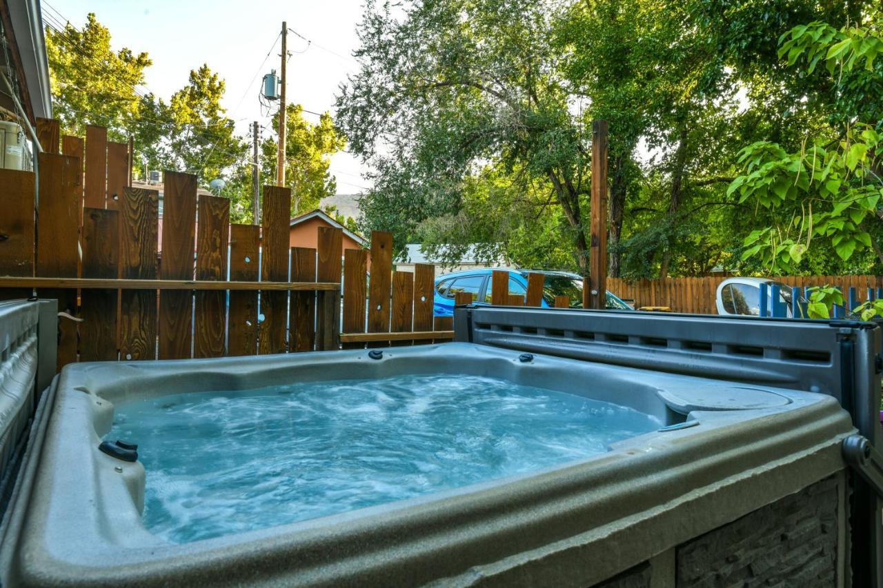 Lodge 7 - Downtown Location. Studio With Shared Hot Tub. Minutes To Arches N.P. Моаб Экстерьер фото